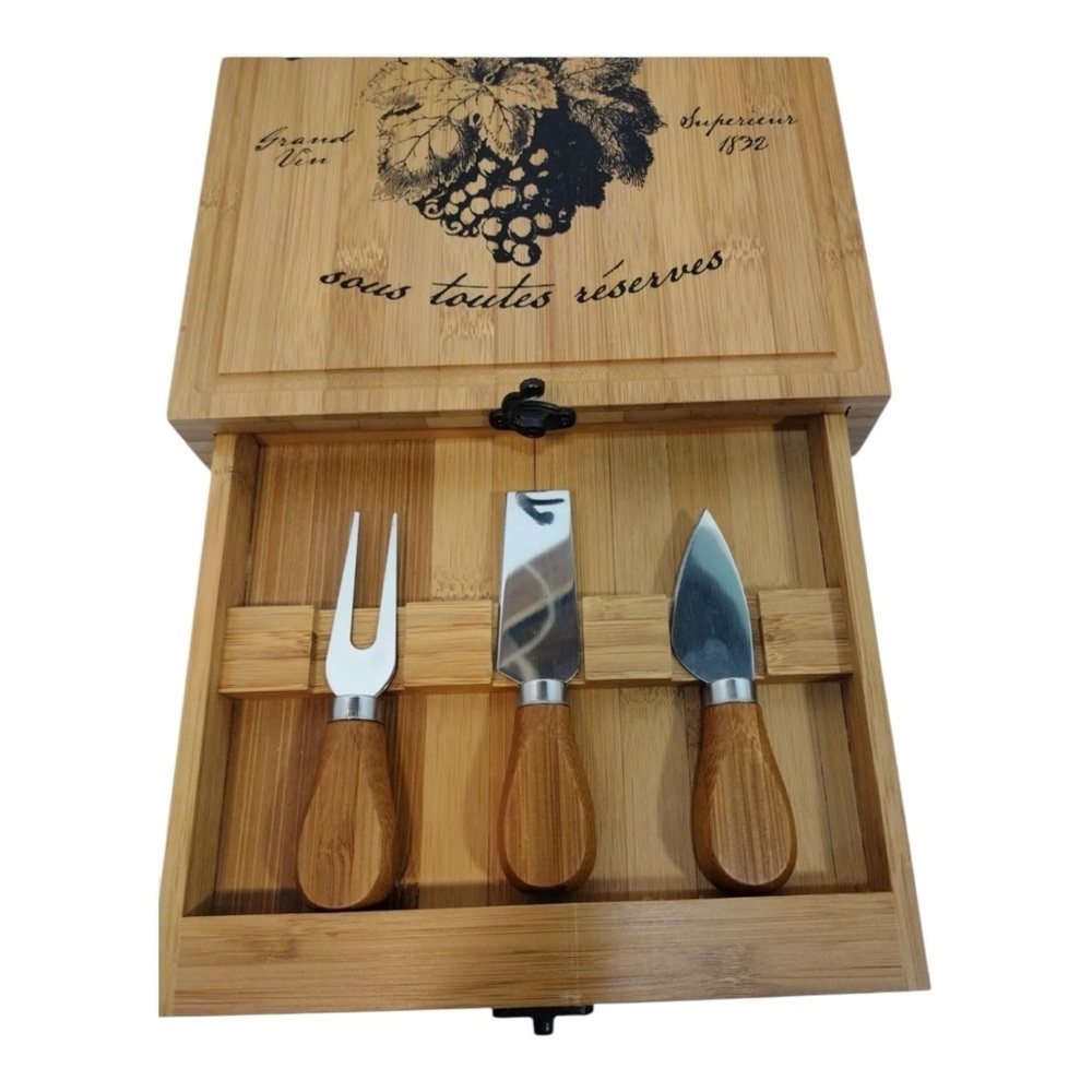 CHATEAU BORDEAUX CHEESE HOLDER W/PULL OUT DRAWER 3 UTENSILS